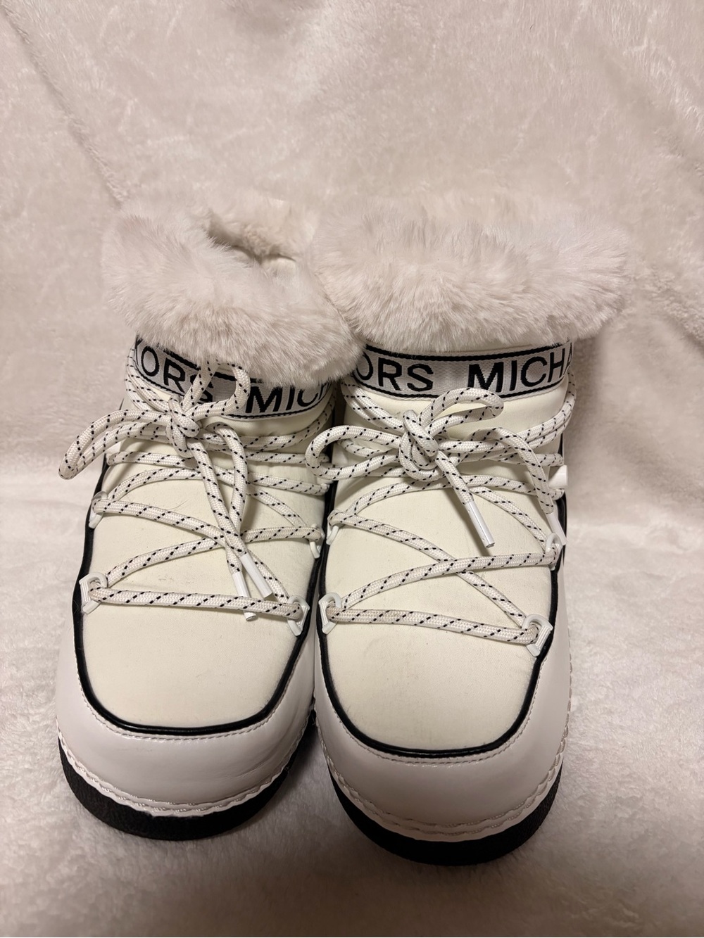 MICHAEL KORS White Faux-Fur Winter Lace-Up Boots